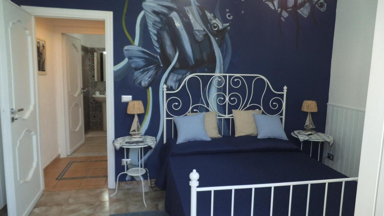 Holiday Rooms Ninfa Avola Esterno foto