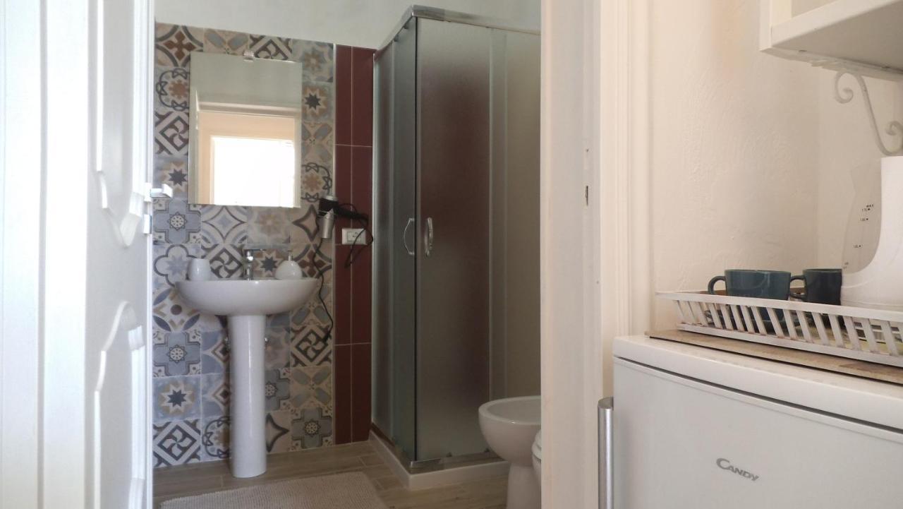 Holiday Rooms Ninfa Avola Esterno foto